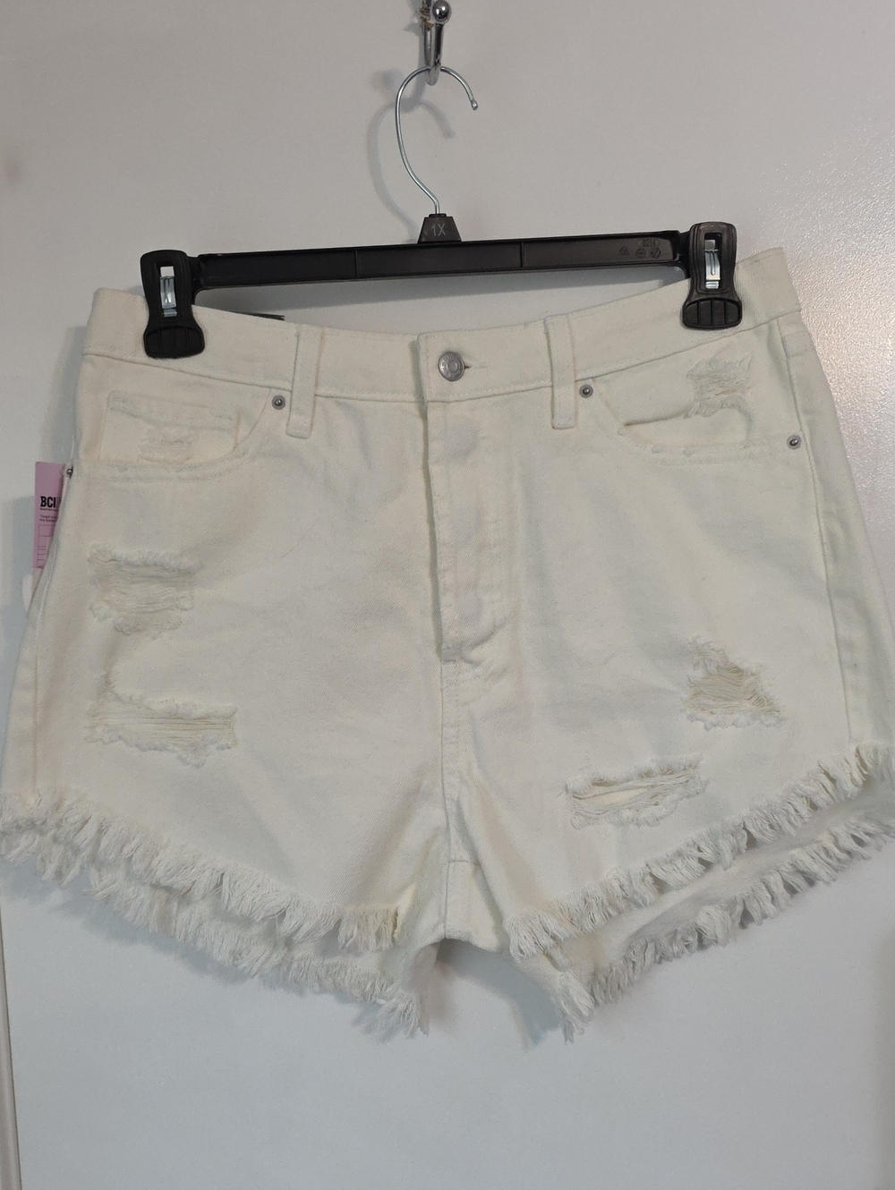 NWT wild fable Off White Distressed Frayed-Hem Denim Shorts SZ 12 - Picture 1 of 8